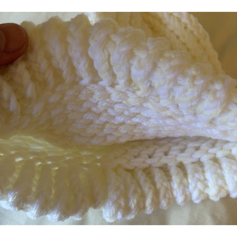 White And Cream Knit Beanie And Scarf Set For Kids - Picture 5 of 8